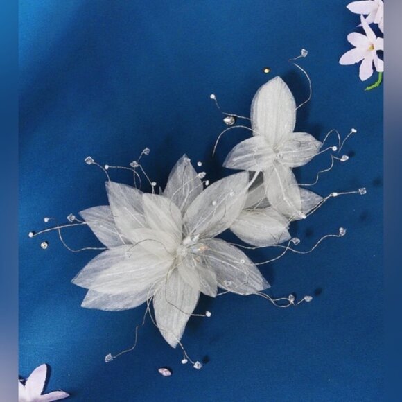 Floral White Flower Headpiece ✨✨✨🔥🔥 - Picture 2 of 4